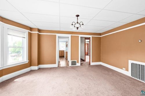 957 86 Ave, Duluth MN 55808-1412 exterior