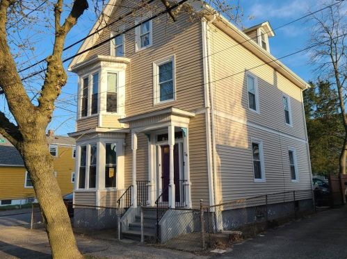 24 Andem St, Providence, RI 02908-4625