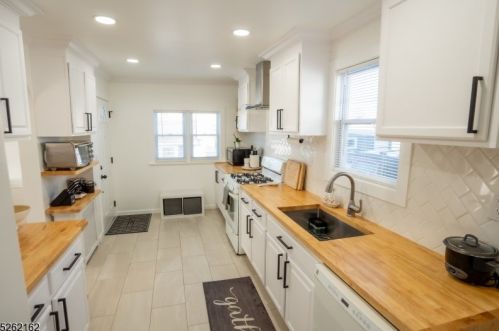 103 Dundee Ave, Paterson NJ  07503-1115 exterior