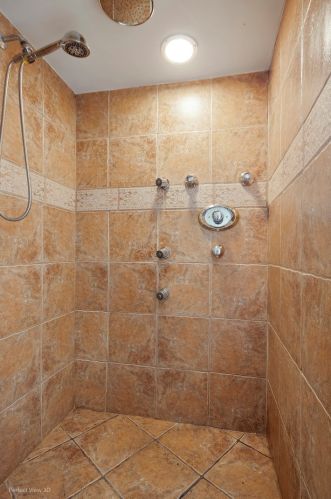 2520 13 Ave, Broadview IL 60153-1407 exterior