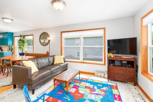 42 Quince St, Duluth MN 55811-3337 exterior