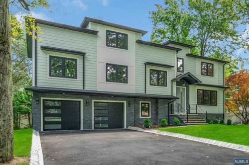 60 Prescott St, Demarest NJ  07627-1420 exterior