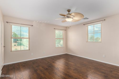 2144 77 Dr, Phoenix AZ 85035-5111 exterior