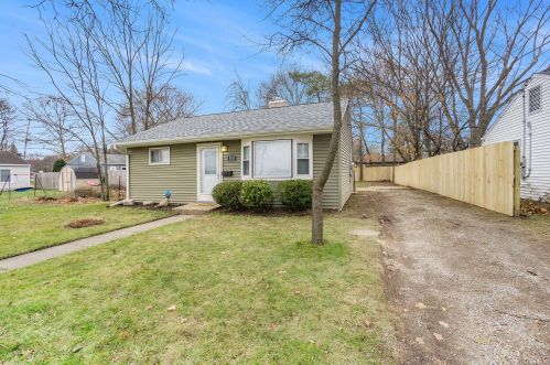 3112 Emerald Dr, Kalamazoo MI  49001-4537 exterior