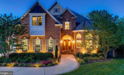 1319 Kurtz Rd, Mc Lean, VA 22101-4018