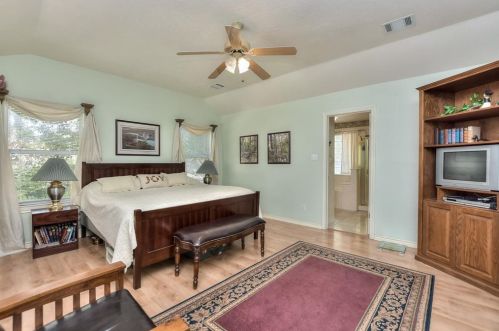 300 Starview Dr, Georgetown TX 78628-3908 exterior