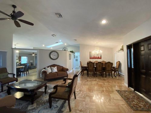 450 53rd St, Boca Raton FL  33487-3749 exterior