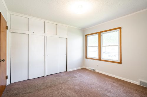 4072 Alexander Ave, Milwaukee WI 53235-4704 exterior