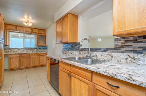 4542 15th St, Tucson AZ 85701-2444 exterior