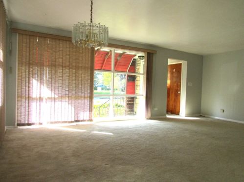 308 Stewart Ave, Waukegan IL 60085-2061 exterior