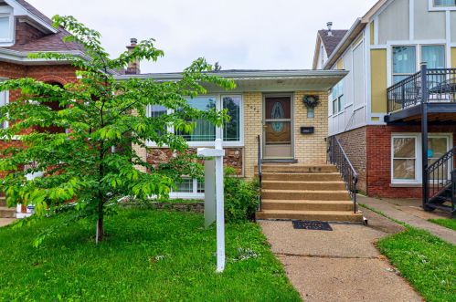 5042 Berenice Ave, Chicago, IL 60641-2630