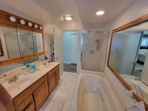 1849 Lawnel Ave, Meskegon MI 49441-3743 exterior