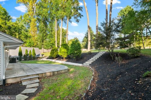 160 Paxon Holw Rd, Media PA 19063-1163 exterior