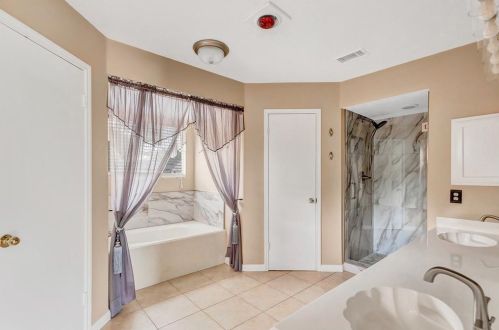 18635 Twigsworth Ln, Humble TX 77346-2611 exterior