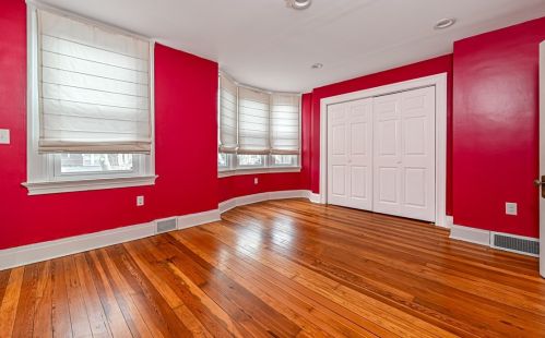 409 Hutchinson Ave, Pittsburgh PA 15218-1327 exterior