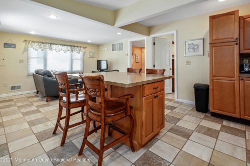 100 Vance Ave, Lavallette NJ 08735-2239 exterior