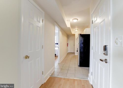 916 19 St, Washington DC 20002-4085 exterior