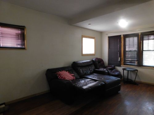 4747 29th St, Milwaukee, WI 53209-6009