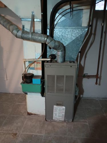 2945 Wabash Ave, Gary IN 46404-1266 exterior