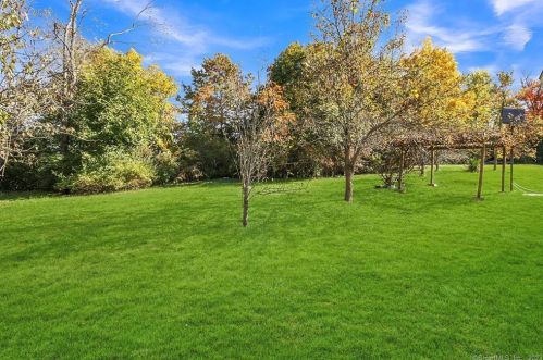 315 Bingham St, New Britain CT 06051-3824 exterior