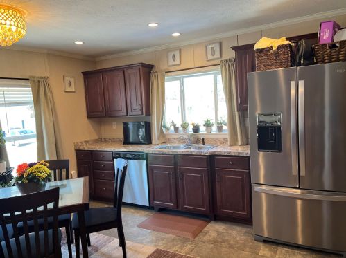 28 Grappone Dr, Concord NH  03301-7417 exterior