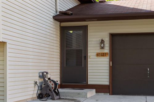 15127 Dunbar Blvd, Saint Paul MN 55124-6840 exterior