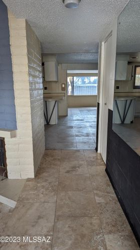 8266 20th St, Tucson AZ  85710-5924 exterior