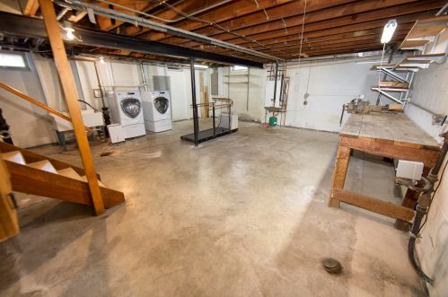 5234 45, Milwaukee WI 53208-3604 exterior