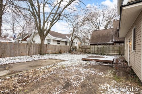 615 Griggs, Grand Rapids MI 49503-8049 exterior