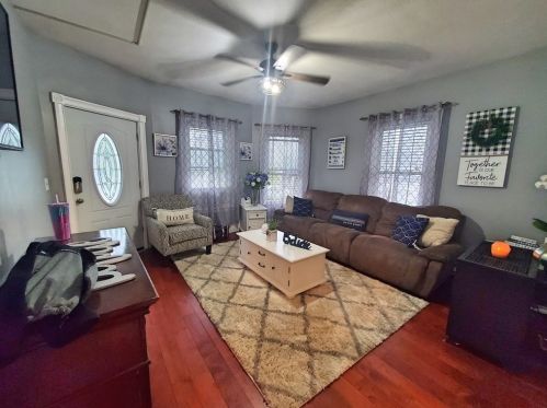 7 Dorrance St, Worcester MA 01610-2306 exterior