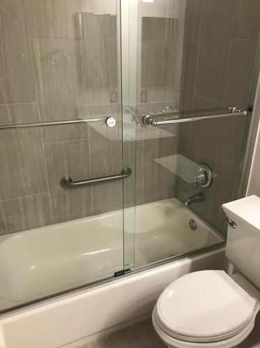 1085 Spoede Rd, Saint Louis MO 63131-2610 exterior