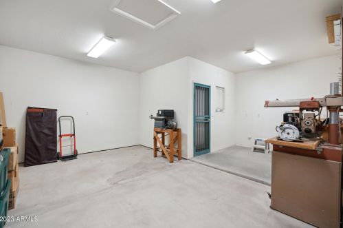 10401 Central Ave, Phoenix AZ 85020-1053 exterior