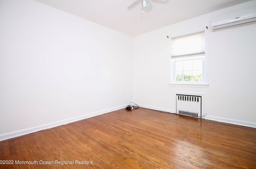 127 Charlton Ave, Hasbrouck Heights NJ 07604-1507 exterior