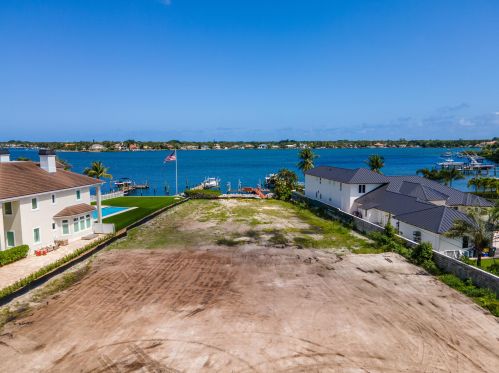 18826 Loxahatchee Riv Rd, Jupiter FL 33458-1081 exterior