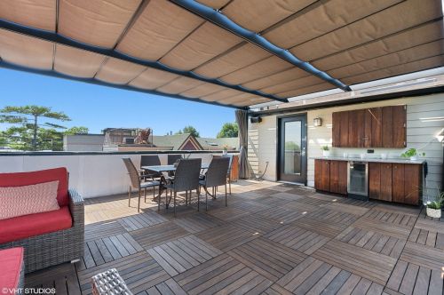 3550 Hoyne Ave, Chicago IL 60643-3323 exterior