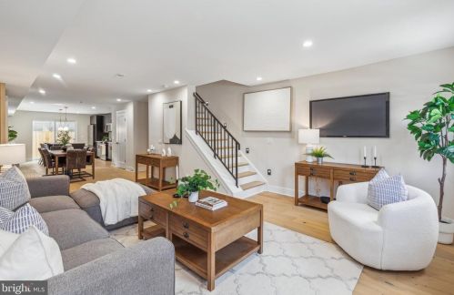 1240 Fletcher St, Philadelphia, PA 19125-3525