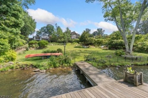 16 Is Trl, Sparta NJ 07871 exterior