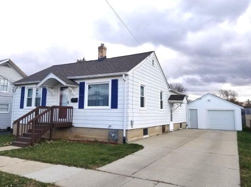 710 Amsterdam St, Bull Valley, IL 60098-2307