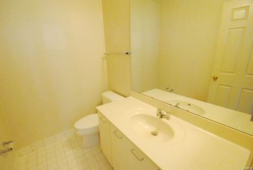 1851 10th St, Saint Louis MO 63104-3959 exterior