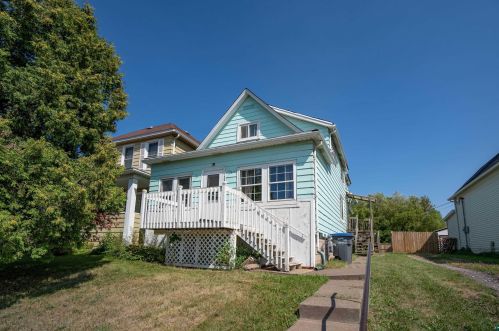 328 57th Ave, Duluth, MN 55807-2315