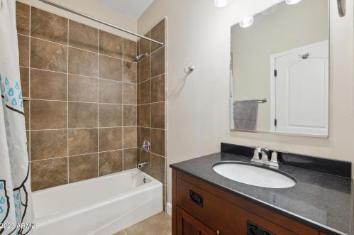 4822 Avenida Del Rey, Phoenix AZ  85083-2203 exterior