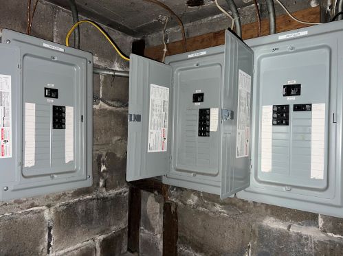 412 Chambers St, Milwaukee WI 53212-2356 exterior