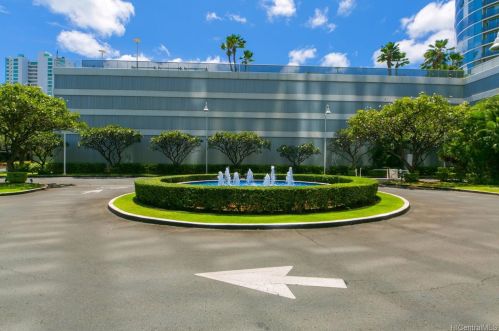 1296 Kapiolani Blvd, Honolulu HI  96814-2803 exterior