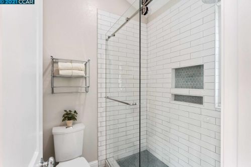 4075 Nulty Dr, Concord CA 94521-1810 exterior