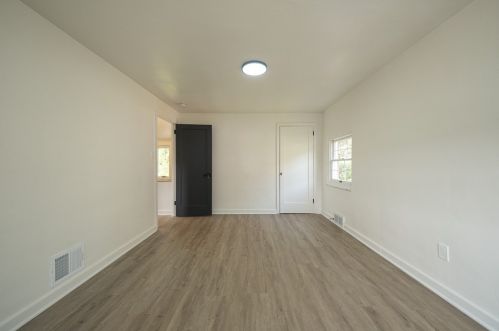 110 Briarwood Dr, Pittsburgh PA  15235-4301 exterior