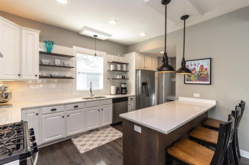 956 Dayton Ave, Saint Paul MN 55104-6544 exterior