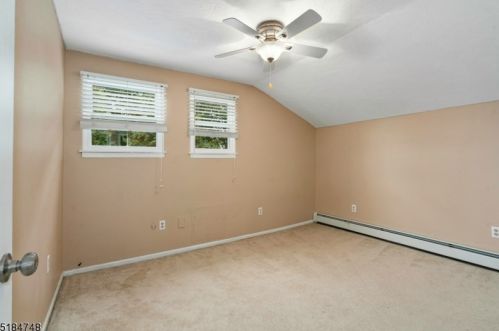 109 Windsor Ave, Hopatcong NJ  07843-1291 exterior