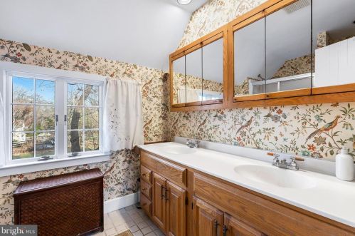 440 Berwyn Baptist Rd, Berwyn PA 19312-1447 exterior