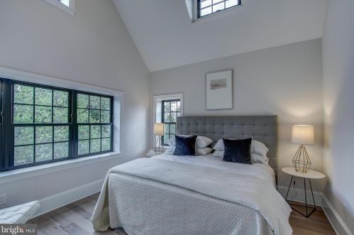 2440 Huidekoper Pl, Washington DC  20007-1826 exterior