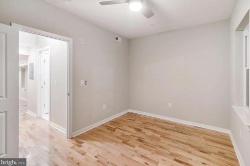 1435 5th St, Philadelphia PA 19147-5939 exterior